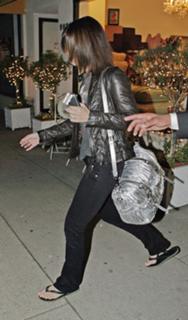 Sandra Bullock feet photo thumbnail