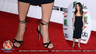 Sandra Bullock feet photo thumbnail