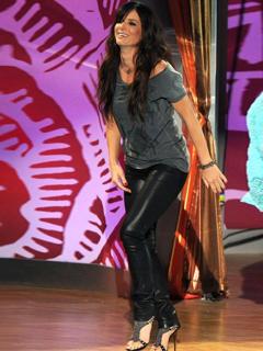 Sandra Bullock feet photo thumbnail
