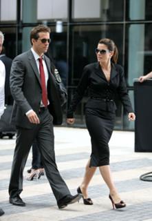 Sandra Bullock feet photo thumbnail