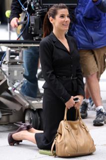 Sandra Bullock feet photo thumbnail