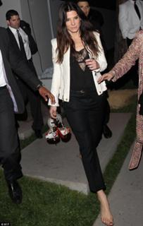 Sandra Bullock feet photo thumbnail