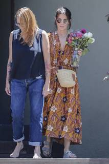 Sandra Bullock feet photo thumbnail