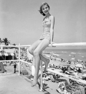 Sandra Dee feet photo 7