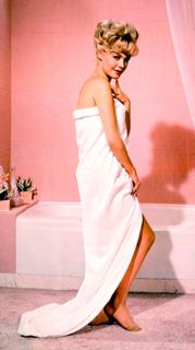 Sandra Dee feet photo 13