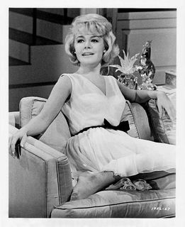 Sandra Dee feet photo 3