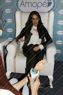 Sandra Echeverría feet photo thumbnail
