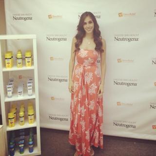 Sandra Echeverría feet photo thumbnail