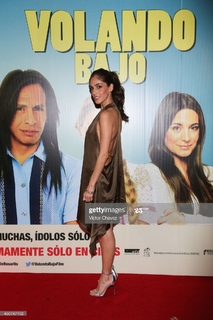 Sandra Echeverría feet photo thumbnail