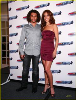 Sandra Echeverría feet photo thumbnail