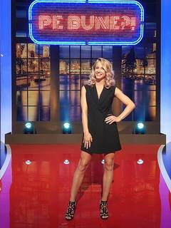 Sandra Izbasa feet photo 9