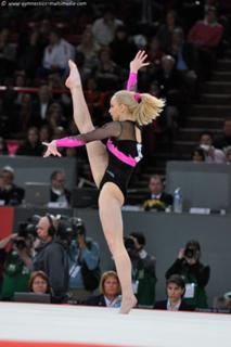Sandra Izbasa feet photo 7