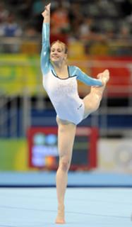 Sandra Izbasa feet photo 1