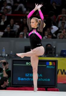 Sandra Izbasa feet photo 4