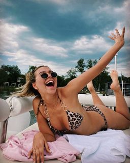 Sandra Kubicka feet photo 11