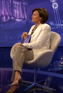 Sandra Maischberger feet photo thumbnail