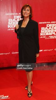 Sandra Maischberger feet photo thumbnail