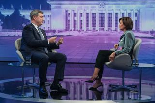 Sandra Maischberger feet photo thumbnail