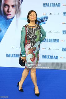 Sandra Maischberger feet photo thumbnail