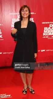 Sandra Maischberger feet photo thumbnail