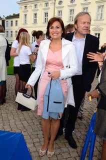 Sandra Maischberger feet photo thumbnail