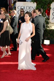 Sandra Oh feet photo thumbnail