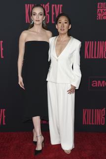 Sandra Oh feet photo thumbnail