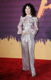 Sandra Oh feet photo thumbnail