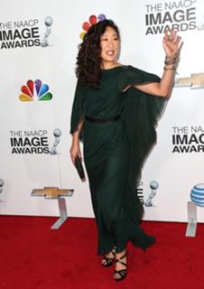 Sandra Oh feet photo thumbnail