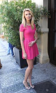 Sandra Parmová feet photo 1