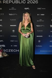 Sandra Parmová feet photo 2