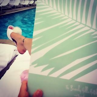 Sandra Taylor feet photo 8