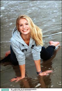 Sandrine Corman feet photo 16