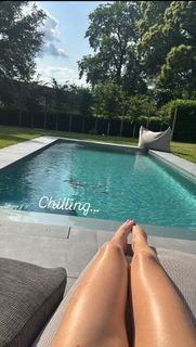 Sandrine Corman feet photo 5