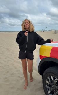 Sandrine Corman feet photo 2