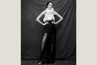 Sandrine Holt feet photo 5