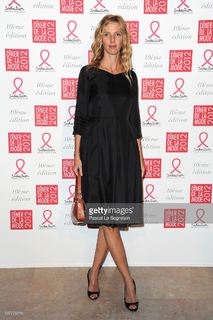 Sandrine Kiberlain feet photo 4