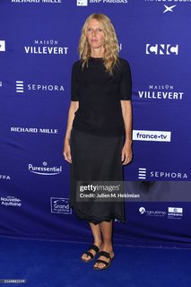 Sandrine Kiberlain feet photo 3