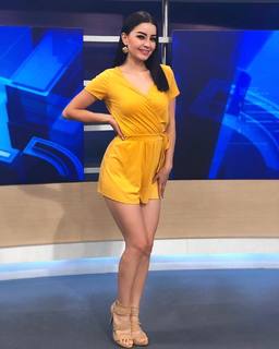 Sandy Tok feet photo 4