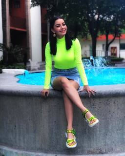 Sandy Tok feet photo 3
