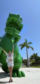 Sandy Tok feet photo 4