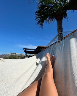 Sandy Tok feet photo 2
