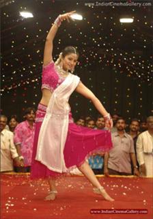 Sangeetha feet photo 3