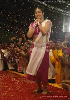 Sangeetha feet photo 7