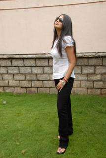 Sangeetha feet photo 16
