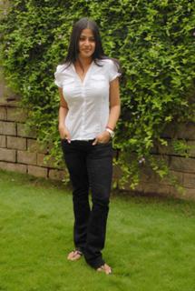 Sangeetha feet photo 12