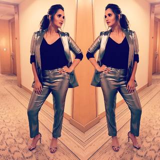 Sania Mirza feet photo 11