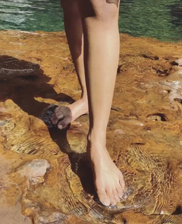 Saniya Iyappan feet photo 10