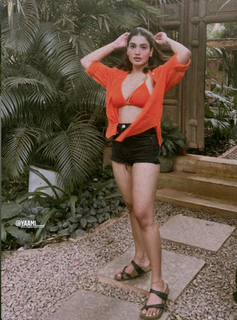 Saniya Iyappan feet photo 5