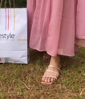 Saniya Iyappan feet photo 16